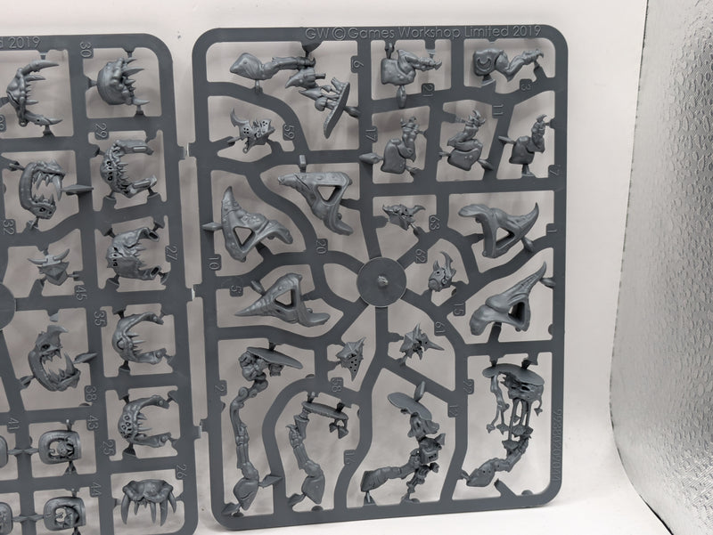 Warhammer Age of Sigmar: Gloomspite Gitz Squig Hoopers/Boingrot Bounders (SPRUE0104)