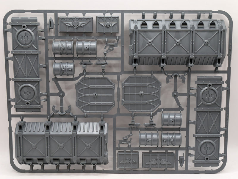 Warhammer 40k:  Munitorum Armoured Containers (SPRUE0189)