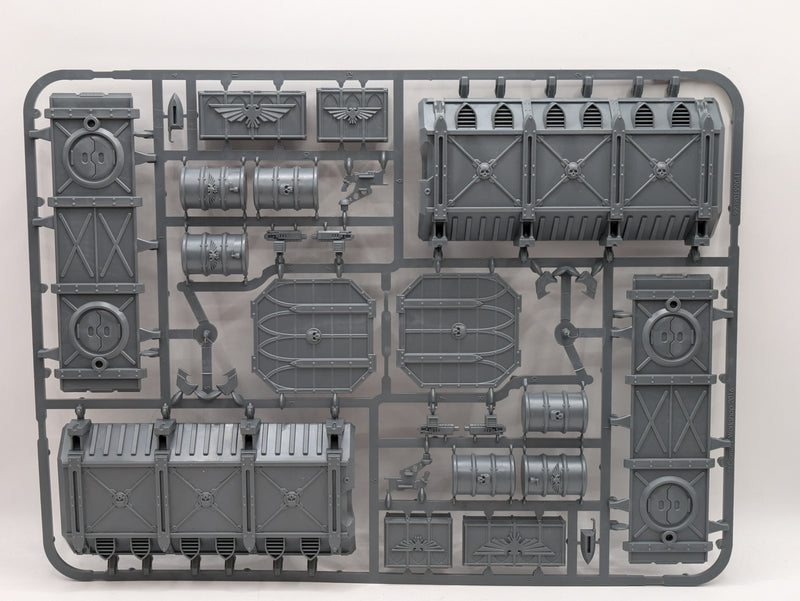 Warhammer 40k:  Munitorum Armoured Containers (SPRUE0189)