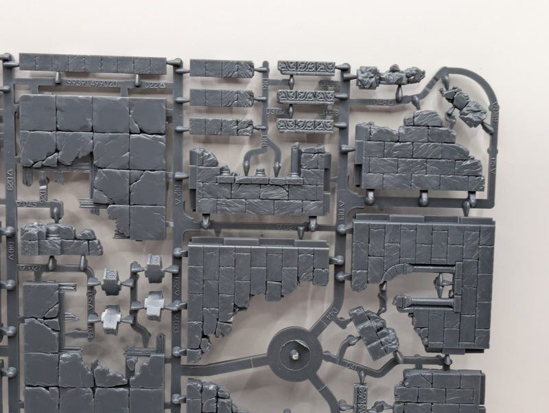 Middle Earth Strategy Battle Game: Osgiliath Ruins (SPRUE0184)