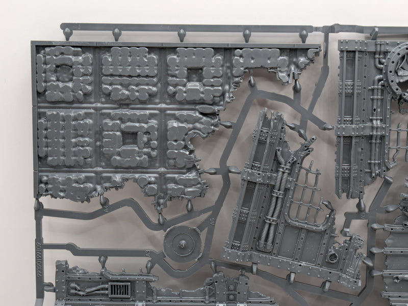 Warhammer 40k: Battlezone Manufactorum Terrain (SPRUE0045)