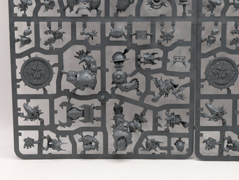 Warhammer Blood Bowl: Black Orc Team (SPRUE0113)