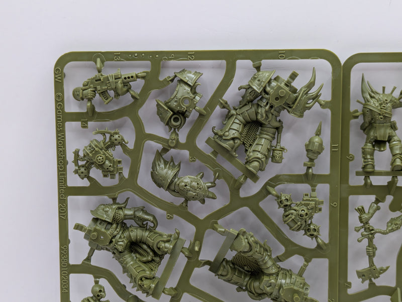 Warhammer 40k: Death Guard First Strike Plague Marines and Poxwalkers (SPRUE0212)