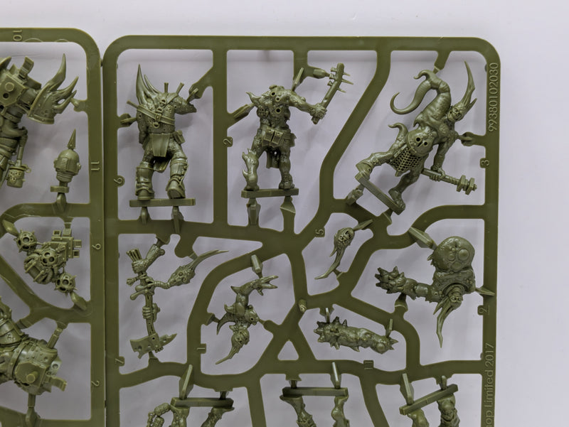 Warhammer 40k: Death Guard First Strike Plague Marines and Poxwalkers (SPRUE0212)