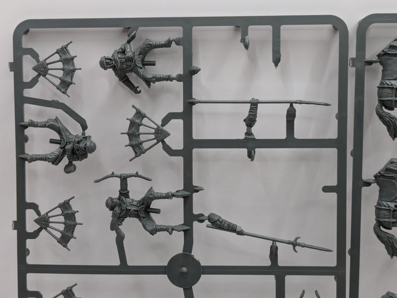 Middle Earth Strategy Battle Game: Haradrim Raiders (SPRUE0225)