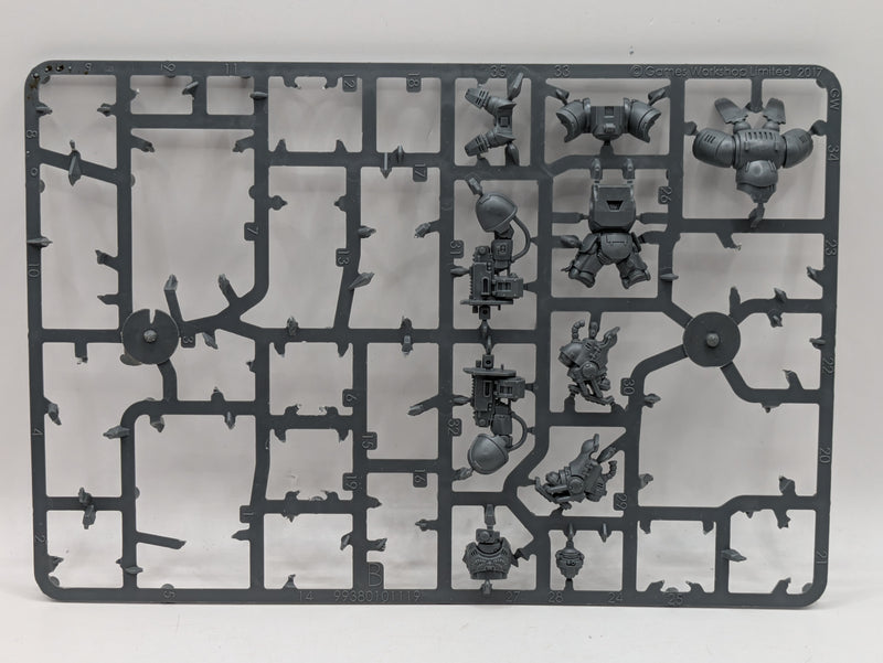 Warhammer 40k: Space Marine Gravis Captain and x3 Inceptors (SPRUE0221)