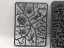 Warhammer Age of Sigmar: Orruk Warclans Killaboss and Hobgrot Slittaz (SPRUE0296)