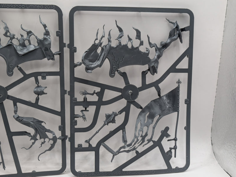 Warhammer Age of Sigmar: Nighthaunt Kurdoss Valentian, The Craven King (SPRUE0287)