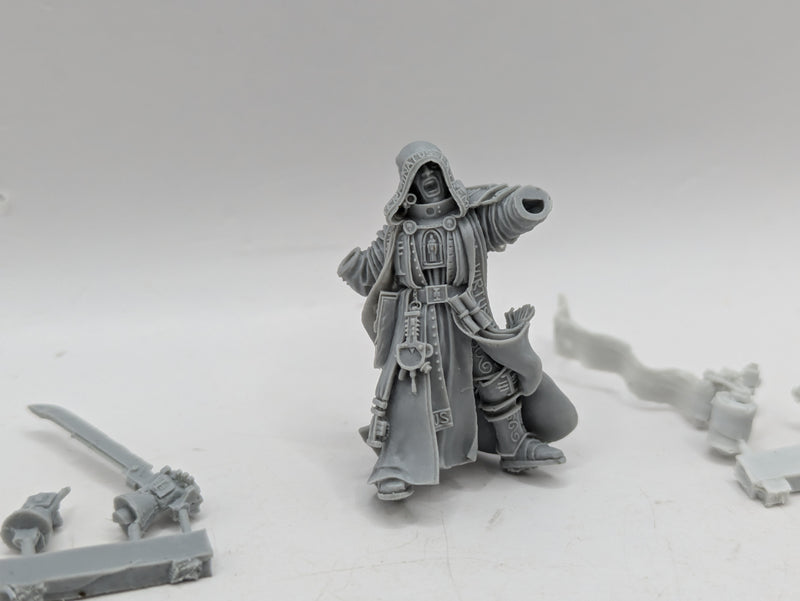 Warhammer 40k: Agents of the Imperium Inquisitor Lok and Servo Skull (AT024)