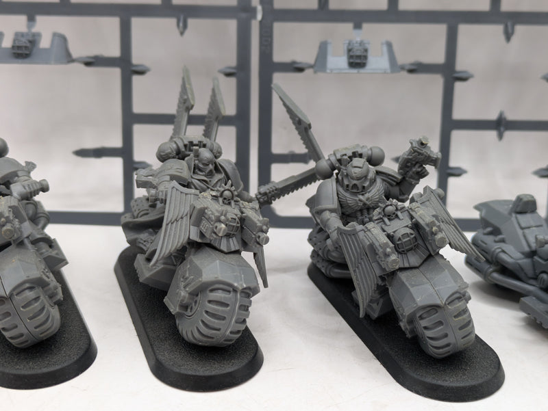 Warhammer 40k: Space Marines Dark Angels Ravenwing Bikes (AX067)