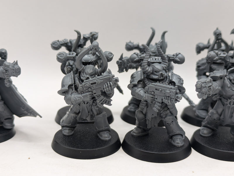 Warhammer 40k: Chaos Space Marines Bundle (AA057)