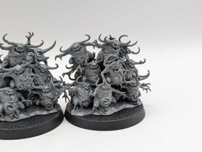 Warhammer 40k: Chaos Daemons Poxbringer and Nurglings (BC035)