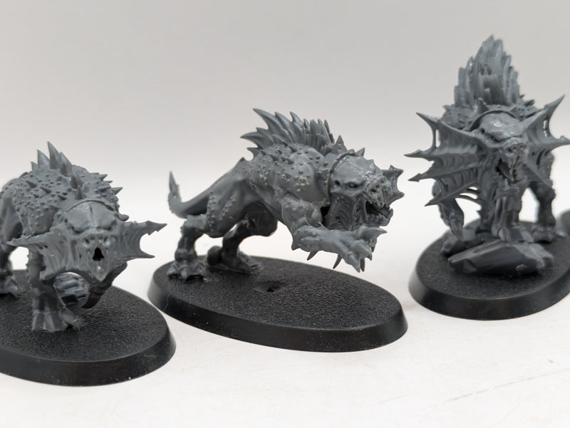 Warhammer 40k: Chaos Daemons Khorne Flesh Hounds (AW234)