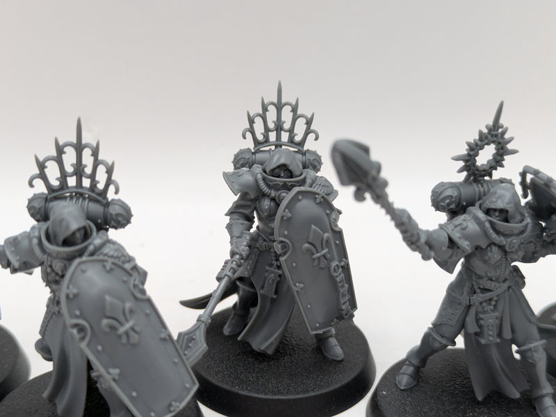 Warhammer 40k: Adepta Sororitas Celestian Sacresants (AA093)