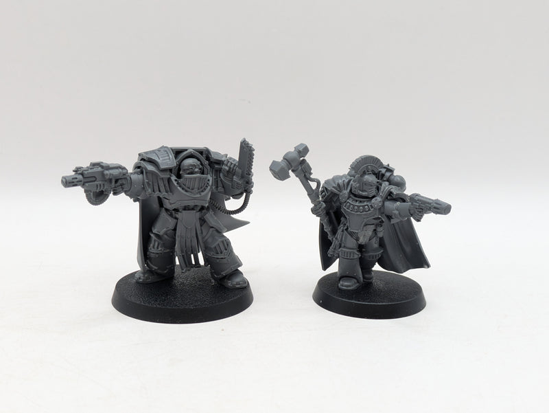 Warhammer The Horus Heresy: Space Marines Legion Praetor and Chaplain (AZ073)