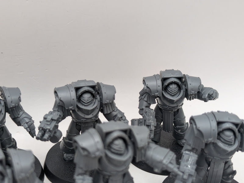 Warhammer The Horus Heresy: Space Marines Cataphractii Terminators (AZ167)