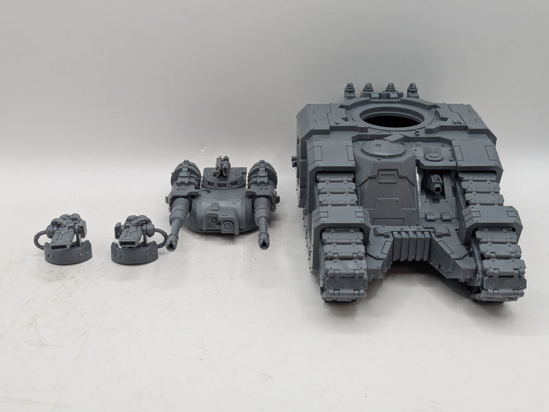 Warhammer Horus Heresy: Space Marine Sicaran Battle Tank (AU066)