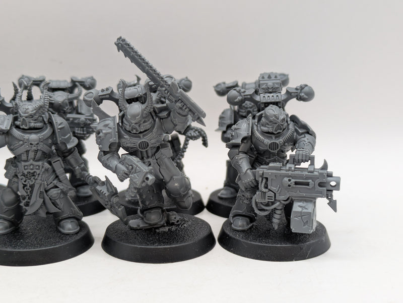 Warhammer 40k: Chaos Space Marines Legionnaires (AH102)