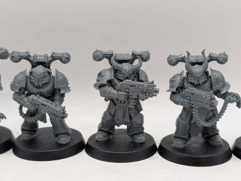Warhammer 40k: Chaos Space Marines Legionnaires (AH102)