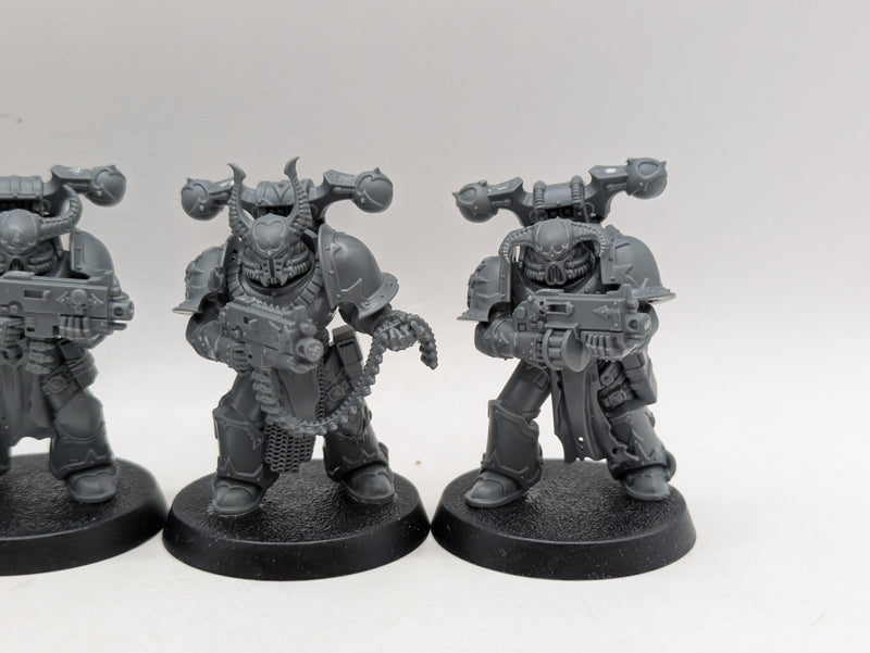 Warhammer 40k: Chaos Space Marines Legionnaires (AH102)