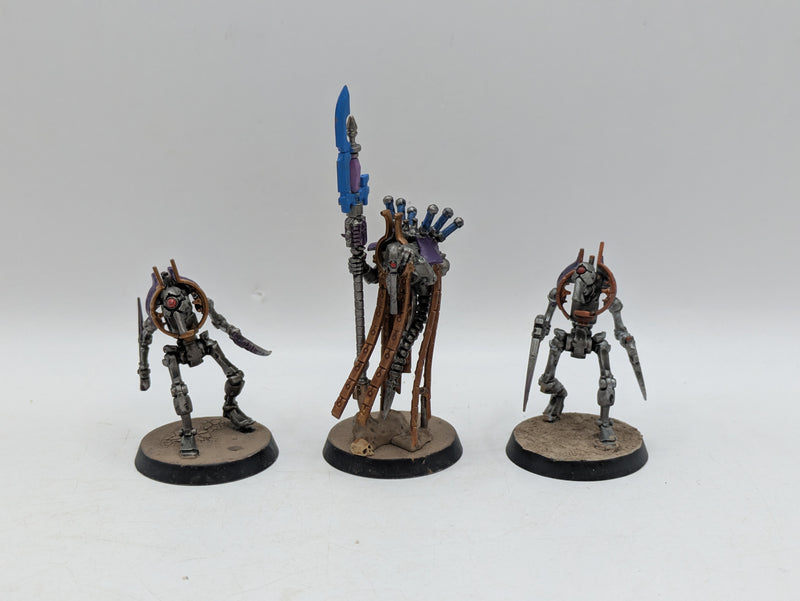 Warhammer 40k: Necron Plasmancer and Cryptothralls (AT162)