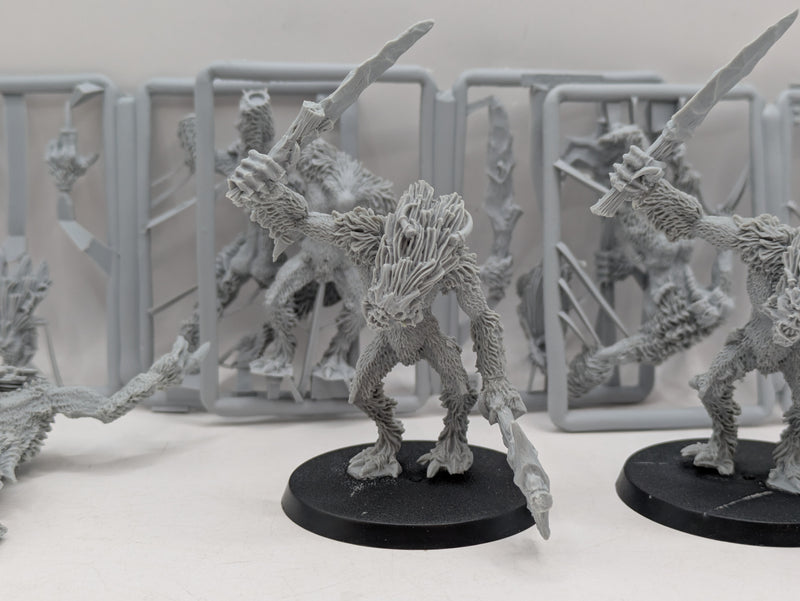 Warhammer Age of Sigmar: Ogor Mawtribes Icefall Yhetees (BF039)