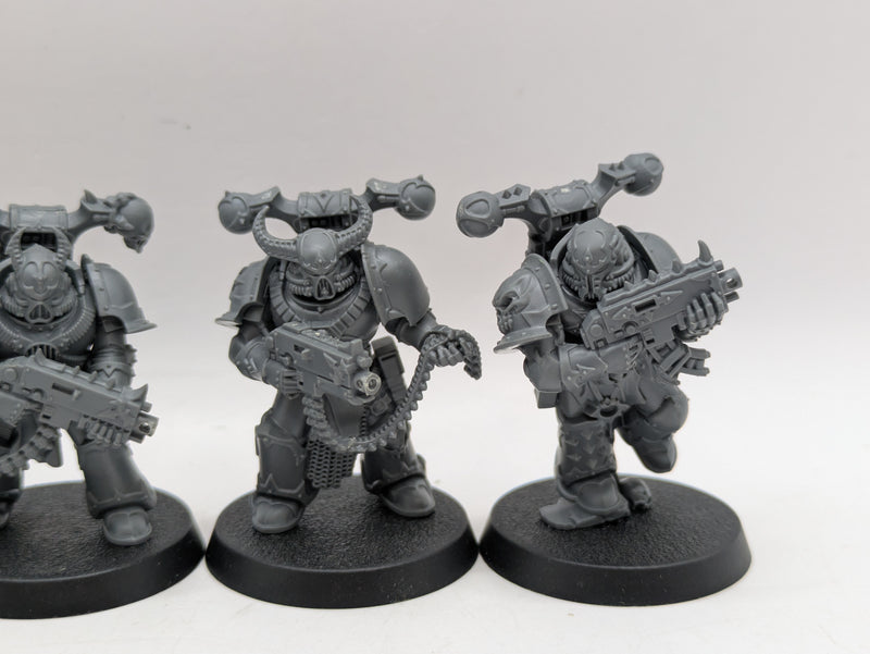 Warhammer 40k: Chaos Space Marines Legionnaries (BA056)