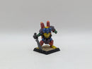 Warhammer Fantasy: Chaos Champion of Tzeentch Three Heads - Missing Arm (AF020)