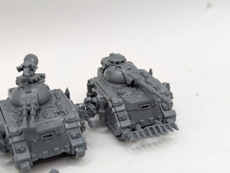 Warhammer Legions Imperialis: Space Marine Predators and Sicarans (AJ047)