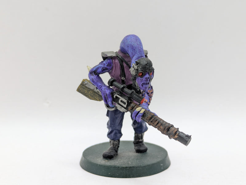 Warhammer 40k Inquisitor 54mm Chaos Henchman Conversion (AZ116)