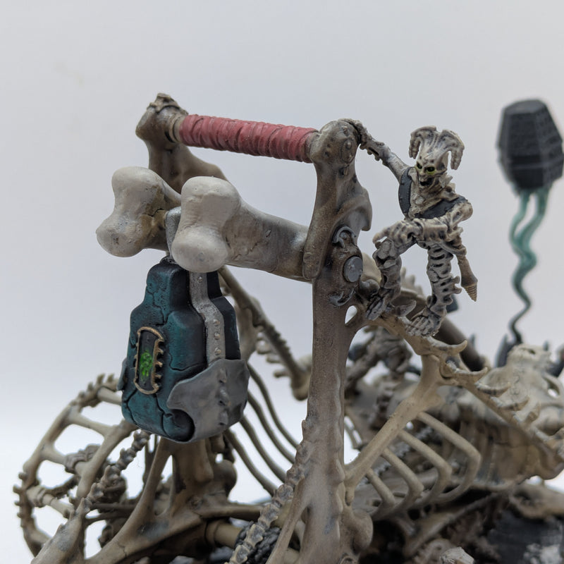 Warhammer Age of Sigmar: Ossiarch Bonereapers Mortek Crawler - Well Painted (BF010)