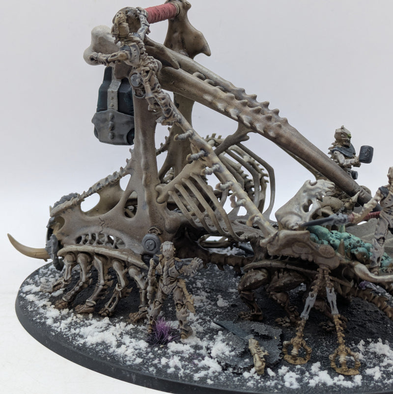 Warhammer Age of Sigmar: Ossiarch Bonereapers Mortek Crawler - Well Painted (BF010)