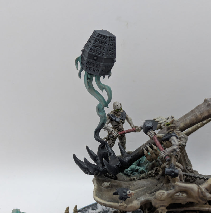 Warhammer Age of Sigmar: Ossiarch Bonereapers Mortek Crawler - Well Painted (BF010)