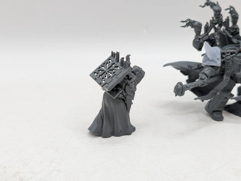 Warhammer 40k: Chaos Space Marine Dark Apostle (AD079)