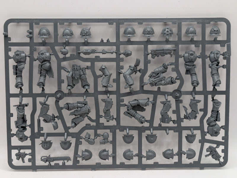 Warhammer 40k: Chaos Space Marines Legionnaires - Missing Weapons (SPRUE0282)