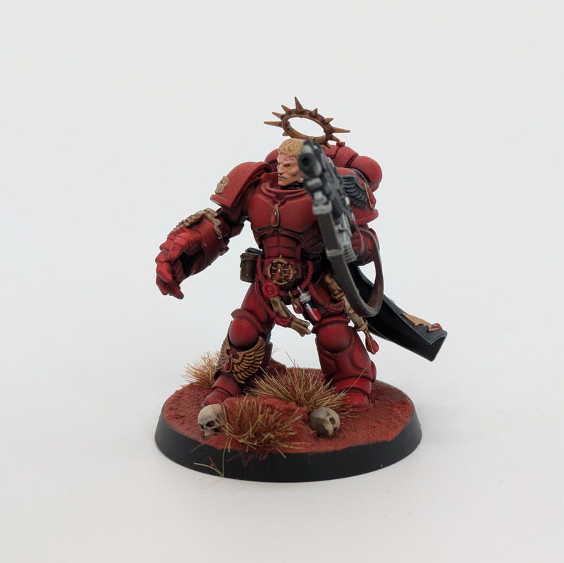 Warhammer 40k: Space Marines Blood Angels Captain - Pro Painted (BA060)