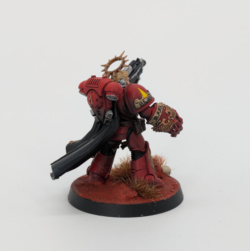 Warhammer 40k: Space Marines Blood Angels Captain - Pro Painted (BA060)