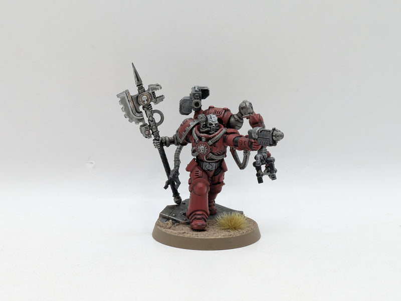 Warhammer 40k: Space Marine Blood Angels Tech Marine (AZ233)
