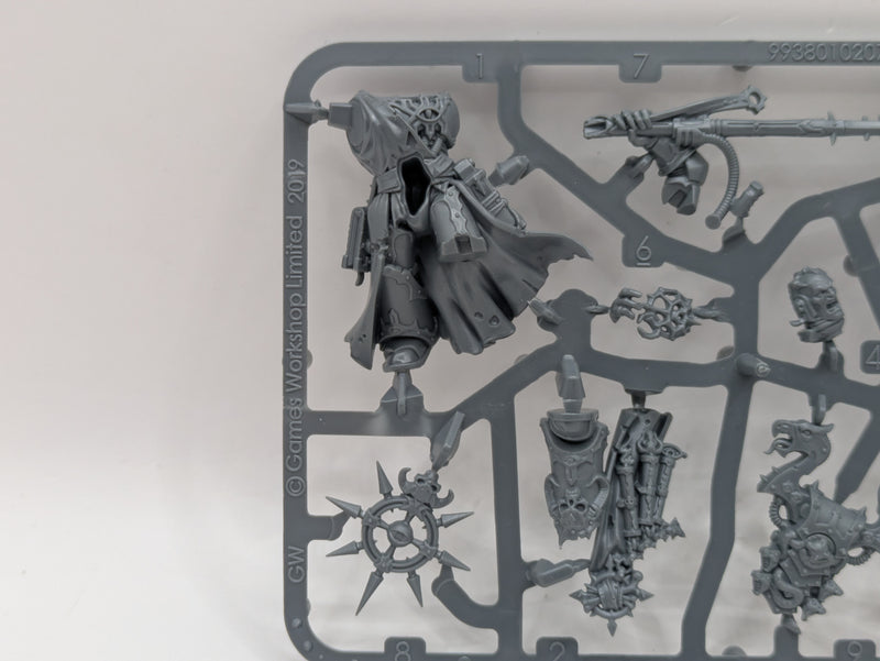 Warhammer 40k: Chaos Space Marines Sorcerer (SPRUE0214)