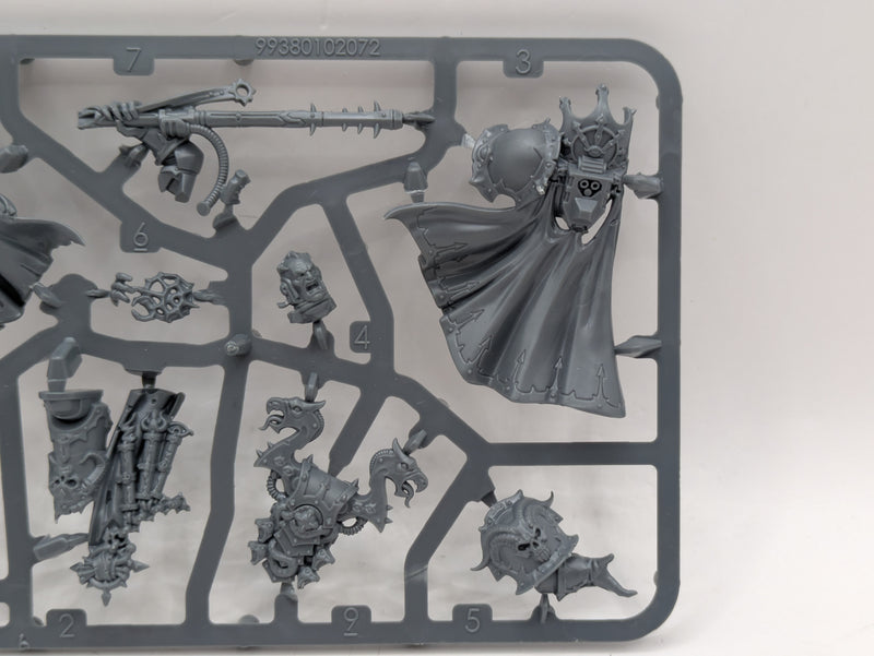 Warhammer 40k: Chaos Space Marines Sorcerer (SPRUE0214)