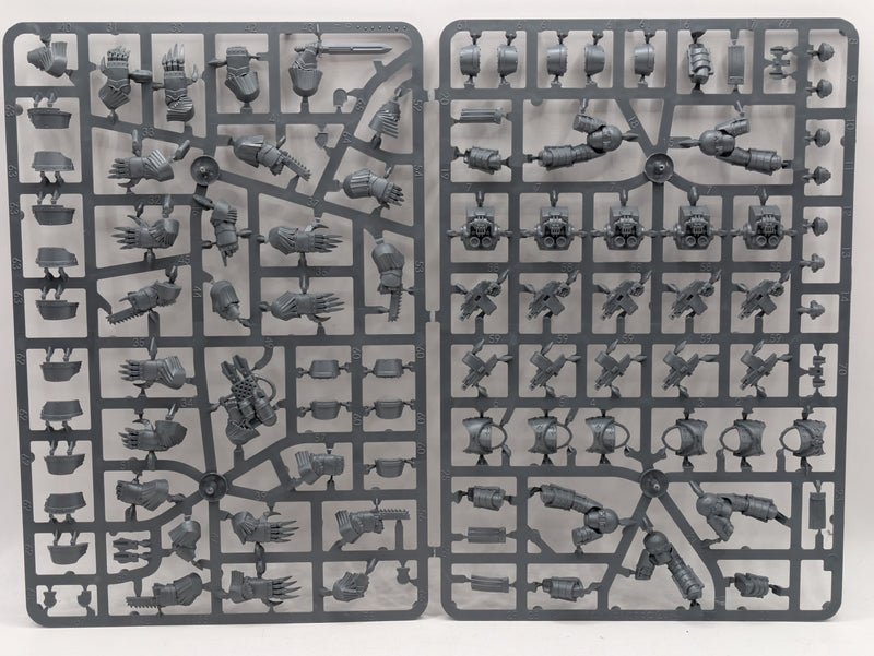 Warhammer Horus Heresy: Space Marine Cataphractii Terminators (SPRUE0261)