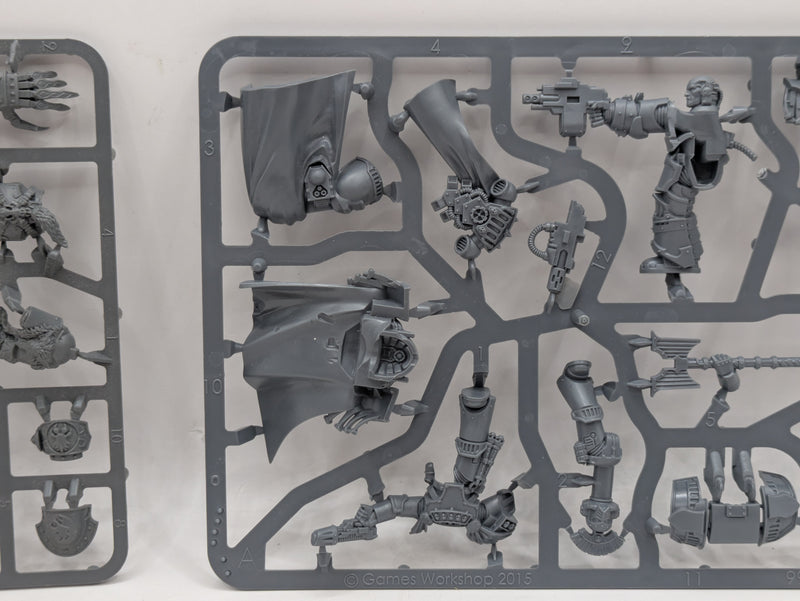 Warhammer Horus Heresy: Space Marine Praetor, Chaplain and Geigor Fell-Hand (SPRUE0255)