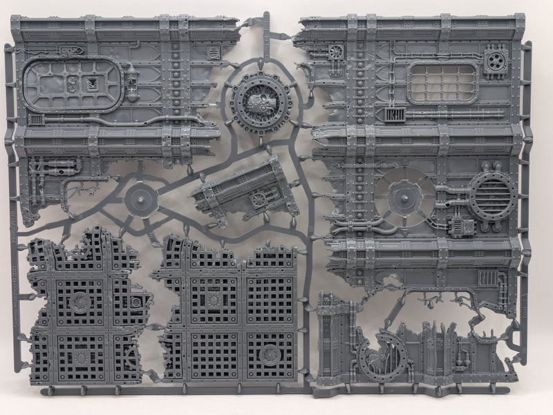 Warhammer 40k: Battlezone Manufactorum Sub-cloister and Storage Frame (SPRUE0274)