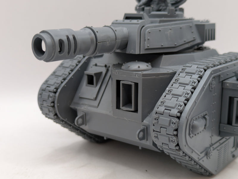 Warhammer 40k: Astra Militarum Leman Russ Battle Tank (AU063)