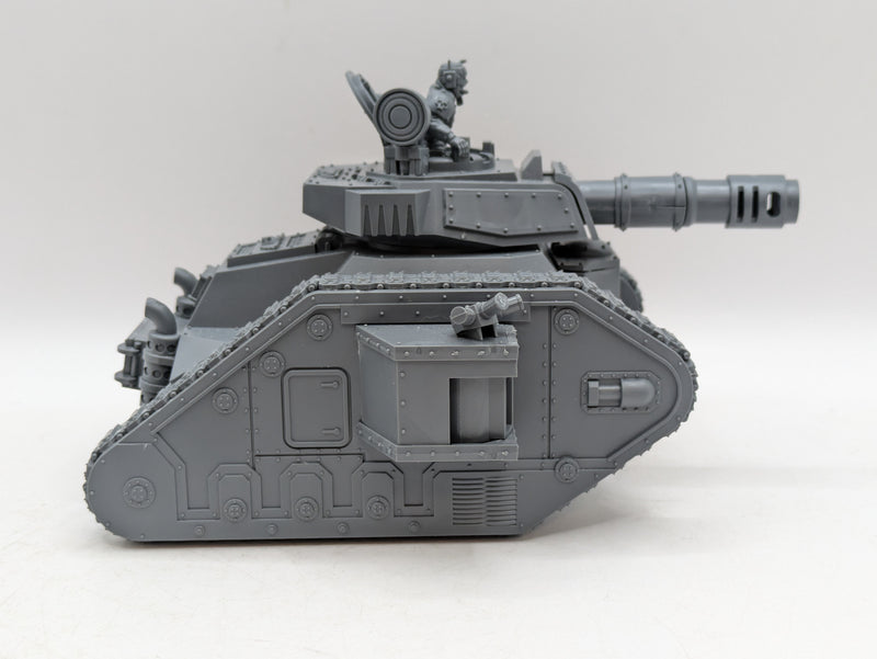 Warhammer 40k: Astra Militarum Leman Russ Battle Tank (AU063)