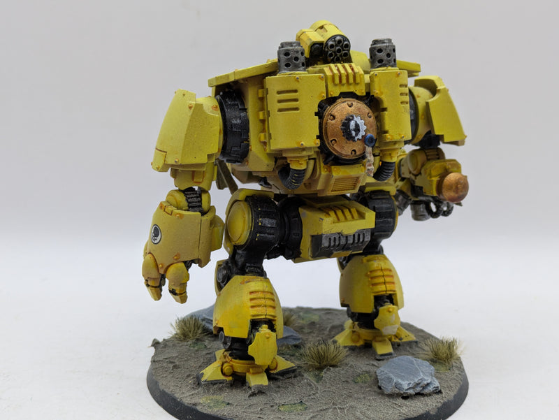 Warhammer 40k: Space Marine Imperial Fists Redemptor Dreadnought (AA163)