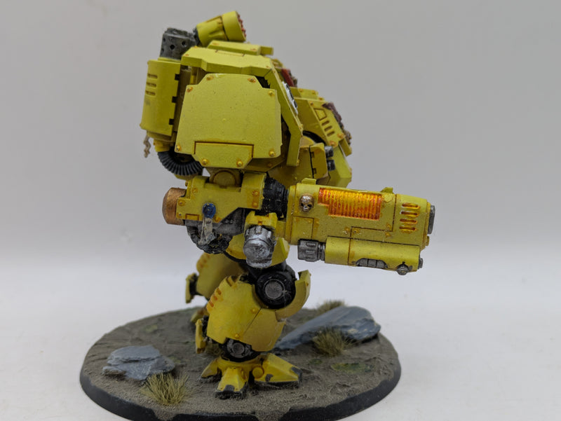 Warhammer 40k: Space Marine Imperial Fists Redemptor Dreadnought (AA163)