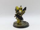 Warhammer 40k: Space Marine Imperial Fists Lieutenant (BC112)