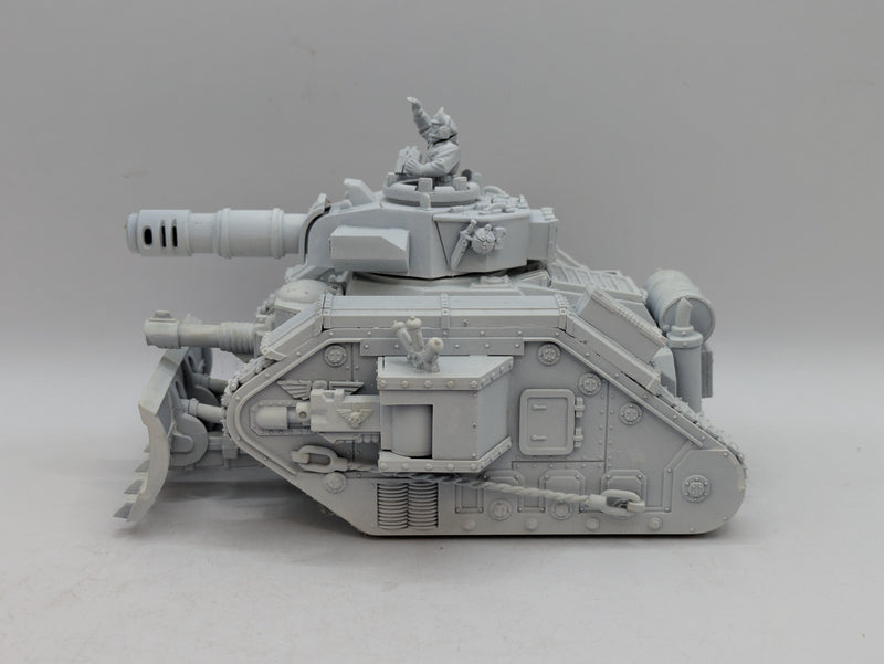 Warhammer 40k: Astra Militarum Lemans Russ Battle Tank (AX073)