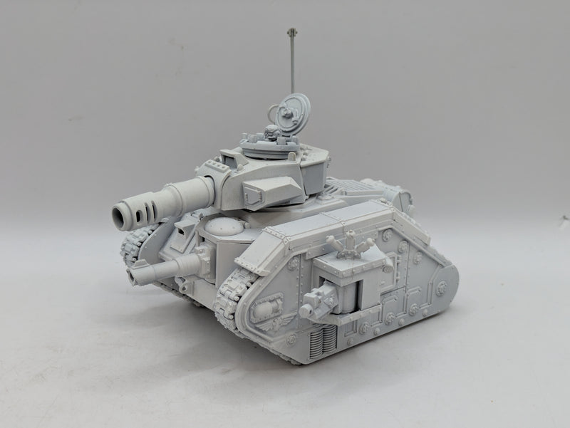 Warhammer 40k: Astra Militarum Lemans Russ Battle Tank (AR035)